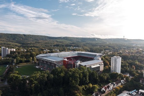 shutterstock_2418645941_small